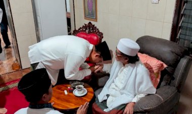 Satu Atap, Dua Capres