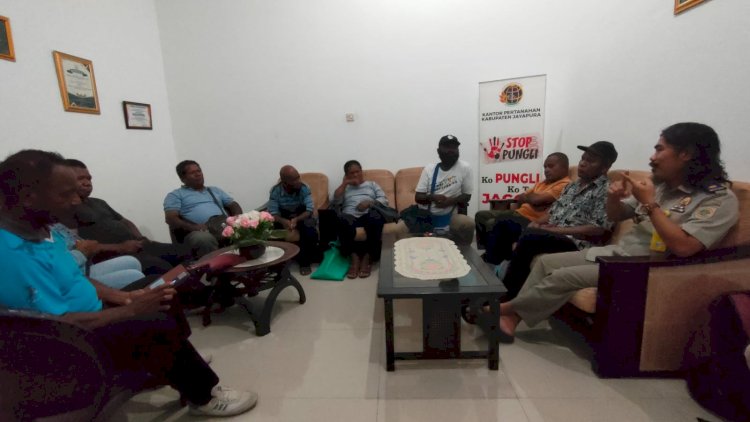 Perwakilan Pemilik Tanah Bandara Sentani Saat Melakukan Pertemuan Bersama Kementerian ATR-BPN Kabupaten Jayapura