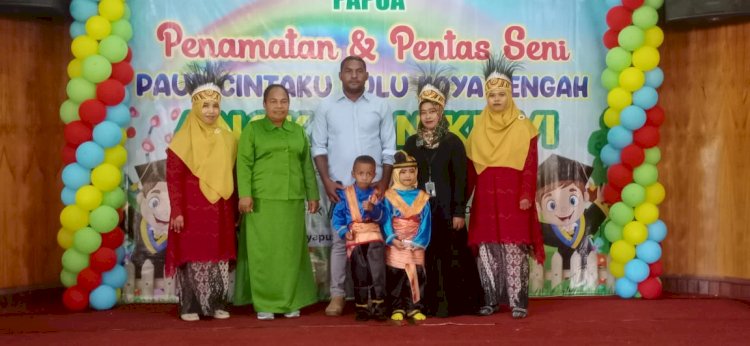 penyerahan kembali anak didik PAUD Cintaku Lulu kepada Orang tua murid kembali/RMOLPAPUA