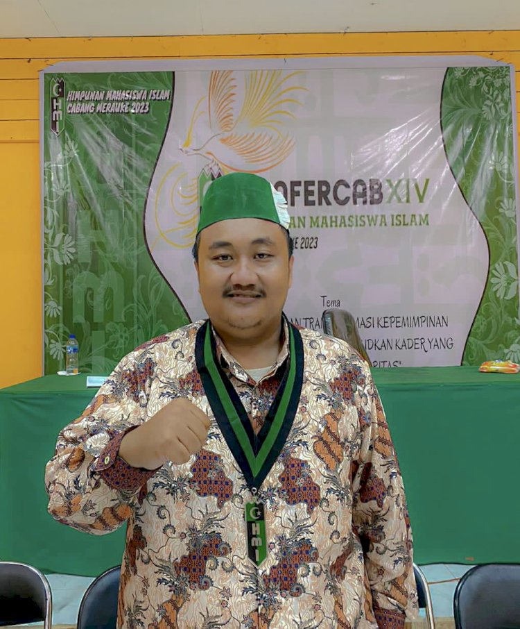 Fio Siregar Formature Himpunan Mahasiswa Islam Cabang Merauke2023-2024