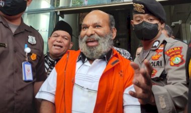 KPK Ungkap Lukas Enembe Punya Kerja Sama Bisnis di Singapura