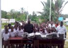 Peduli Pendidikan Kabupaten Maybrat, Fraksi Demokrat Sebastian Bame Sambangi Murid SD YPPK Petrus Yarat/Konja Aifat Utara