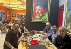 Kongres XXV PWI, Foto Buya Hamka di Raja Cafe dan Teh Talua