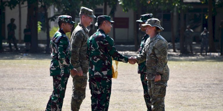 Upacara penutupan Super Garuda Shield 2023 di Lapangan Upacara Pusat Latihan Tempur 5 Marinir Baluran, Asembagus, Situbondo, Jawa Timur, Rabu (13/9)/Puspen TNI