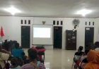 Satgas TMMD ke-118 Hibur Warga Dengan Acara Nonton Bareng