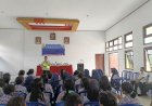 Kanit Kamsel Bripka Supriono Berikan Pendidikan Berlalu Lintas Kepada Pelajar SMP di Boven Digoel