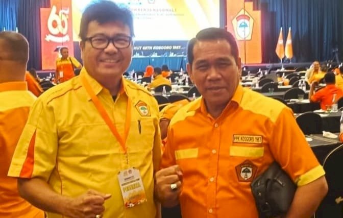 Kader Partai Golkar Anton Sihite bersama caleg Partai Golkar DPRD Merauke Hari Bariono Tobing/Ist