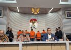 Resmi Tersangka, Pj Bupati Sorong Yan Piet Mosso dan 5 Orang Lainnya Langsung Ditahan