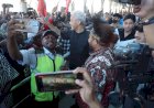 Kunjungan Perdana di Sorong, Ganjar Disambut dan Ribuan Masyarakat Adat