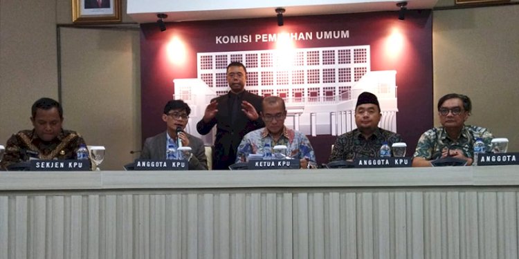 Jumpa pers pimpinan Komisi Pemilihan Umum (KPU) RI terkait penetapan Daftar Calon Tetap (DCT) Pemilihan Legislatif 2024, di Kantor KPU RI, Jalan Imam Bonjol, Menteng, Jakarta Pusat, Jumat siang (3/11)/RMOL