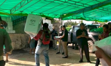 Hari ke- 4, Logistik Pemilu di Boven Digoel telah Bergeser ke 19 Distrik Beserta Anggota PAM TPS