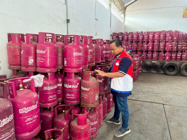 Pertamina Patra Niaga Regional Papua Maluku memastikan stok Liquified Petroleum Gas (LPG) selama bulan Ramadhan 1445 H