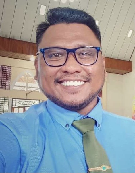 Wakil Rektor Bidang Akademik Universitas Nani Bili Sorong, Arnold Fredo Binter, S.Si.Teol., M.Si  