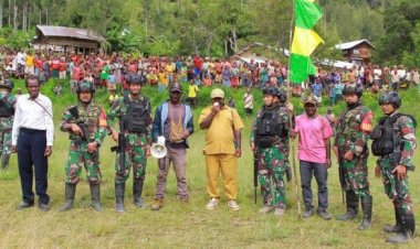 Pukul Mundur OPM, Masyarakat Homeyo Kembali Setelah Tiga Minggu Mengungsi