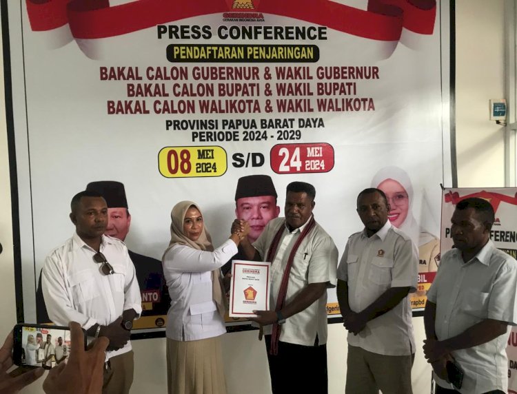 Teryanus Isir mendaftar  sebagai bakal calon wakil bupati maybrat di DPD Partai Gerindra Papua Barat Daya