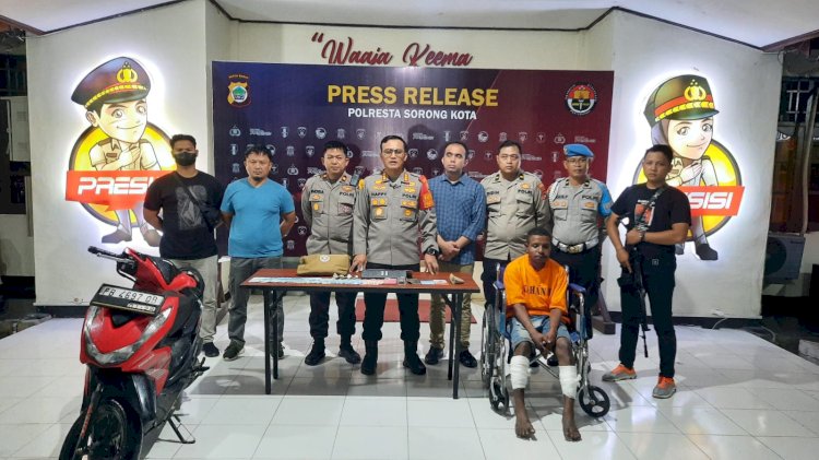 Pelaku jambret berinisial  MS  usia 19 tahun terduga pelaku jambret yang beraksi di depan masjid Al-Jihad Jalan Jenderal Ahmad Yani, Rabu 5 Juni 2024 kemarin berhasil di tangkap Polretas Sorong Kota. 