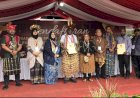 Iring-iringan Pendukung Antarkan Pasangan Yosfan Mendaftar ke KPU Merauke
