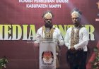 Pasangan Benediktus Amoiye dan Benedictus Tori Panglingling Resmi Mendaftar di KPU Mappi untuk Pilkada 2024