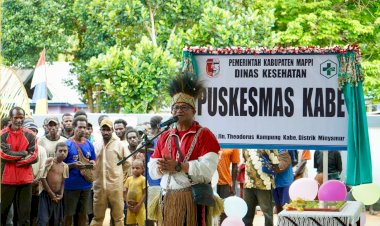 Pj. Bupati Mappi Resmikan PKM Kabe Serta Tinjau Sejumlah Fasilitas Yang Sudah Di Bangun Di Distrik Minyamur