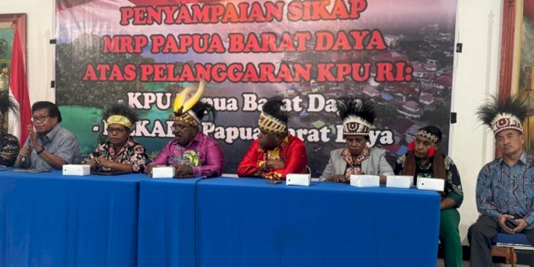Majelis Rakyat Papua (MRP) Provinsi Papua Barat Daya, saat jumpa pers di Gedung Joeang 45, Menteng, Jakarta Pusat/Ist