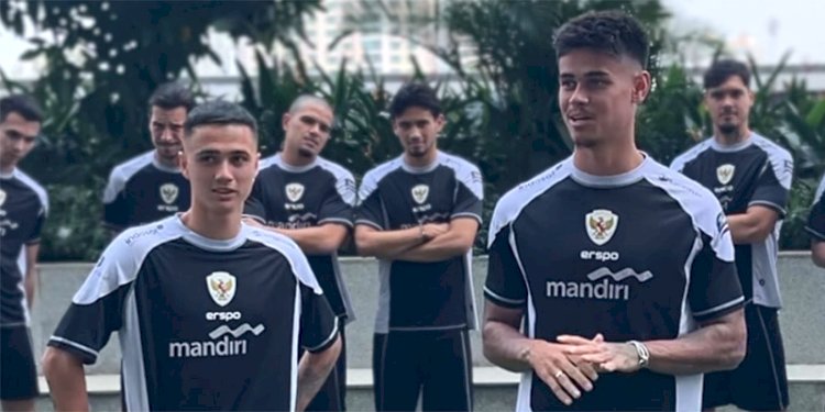 Kehadiran Eliano Reijnders (kiri) dan Mees Hilgers harus bisa mendukung target poin bagi Indonesia saat menghadapi Bahrain dan China dalam lanjutan putaran ketiga Kualifikasi Piala Dunia 2026 zona Asia/PSSI