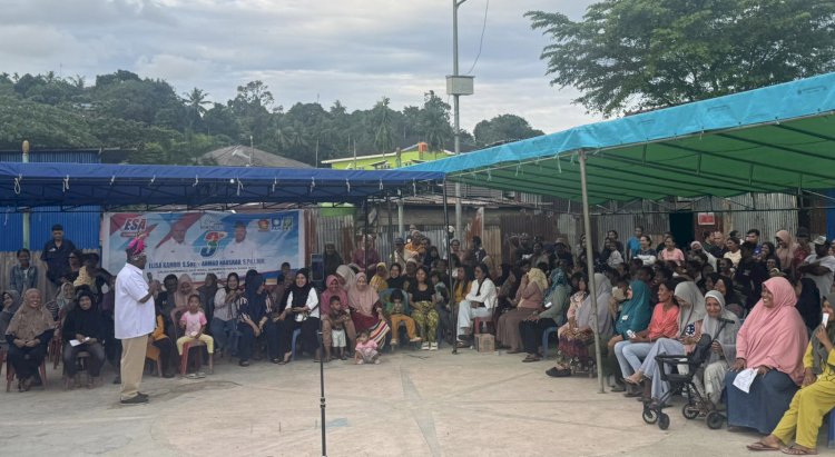 Pasangan calon Gubernur dan Wakil Gubernur Papua Barat Daya, Elisa Kambu dan Ahmad Nausrau gelar pertemuan bersama warga di kota Sorong Papua Barat Daya.