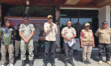 KPU Papua Selatan Bersama Bawaslu dan Aparat Gelar Penertiban Alat Peraga Kampanye di Masa Tenang