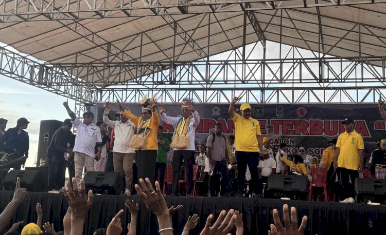 Pasangan Calon Walikota dan Wakil Walikota Sorong, Petronela Kambuaya dan Hermanto Suaib bersama partai pengusung pada Pemilukada 2024 serentak melaksanakan kampanye pertama terbuka di hadiri ribuan simpatisan dan pendukung PAHAM di reklamasi Pantai Dofior. 