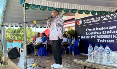 Peringati Hardiknas, Staf Ahli Bupati Boven Digoel Membuka Kegiatan Pameran dan Lomba
