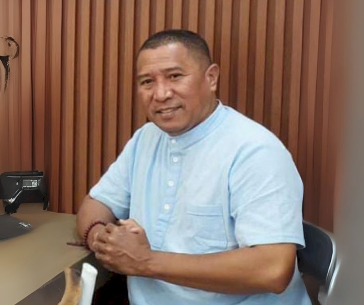 Burhanuddin Zein/ Penulis
