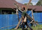 Jelang Pelantikan, Bupati Terpilih Boven Digoel Roni Omba Kunjungi SD YPPK St. Teresia Kaliwin yang Dipalang Warga