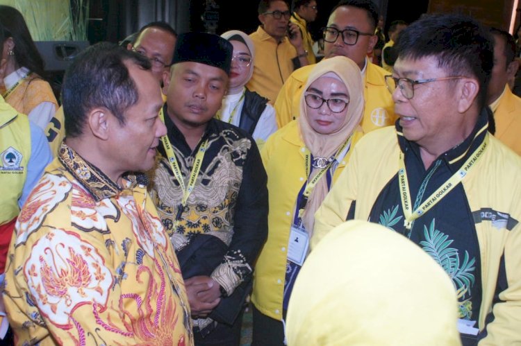 Christian Piere Keintjem SE Anggota DPR Papua Selatan Bersama Sekjen Partai Golkar Muhammad Sarmuji, S.E., M.Si., 