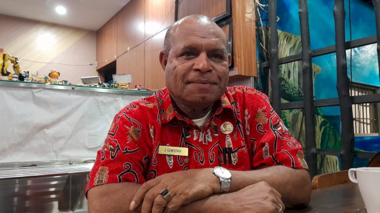 Asisten I, Pemerintah Kota Sorong, Jeremias Gembenob. (Istimewa) 