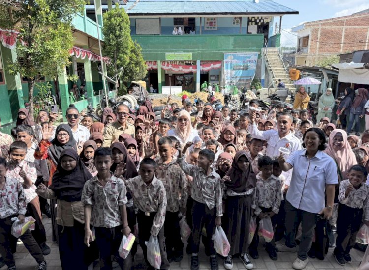 Ratusan siswa Persekolahan GUPPI Kota Sorong yang terdiri dari Taman Kanak-kanak (TK), Sekolah Dasar (SD), Sekolah Menengah Pertama (SMP) dan Sekooah Menengah Atas (SMA) mendapatkan  Makanan Bergizi Gratis (MBG) dari DPD Gerindra Papua Barat Daya. 