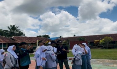 Dosen Teknik Pertanian Unmus Kenalkan Teknologi Drone dan Keamanan Pangan di SMA Negeri 1 Kurik