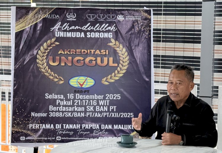 Rektor Unimuda Sorong, Rustamadji. 