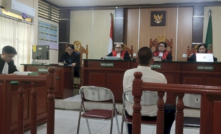 Sidang dugaan ilegal logging dengan terdakwa Felix Wiliyanto  dengan agenda tuntutan Jaksa Penuntut Umum (JPU) di Pengadilan Negeri Sorong  Rabu  18 Februari 2026. ( istimewa) 
