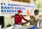 DUKUNG PAPUA LESTARI DAN SEHAT, PT DONGIN PRABHAWA BERIKAN EDUKASI LINGKUNGAN DAN PENGOBATAN GRATIS DI KAMPUNG BANAMEPE 