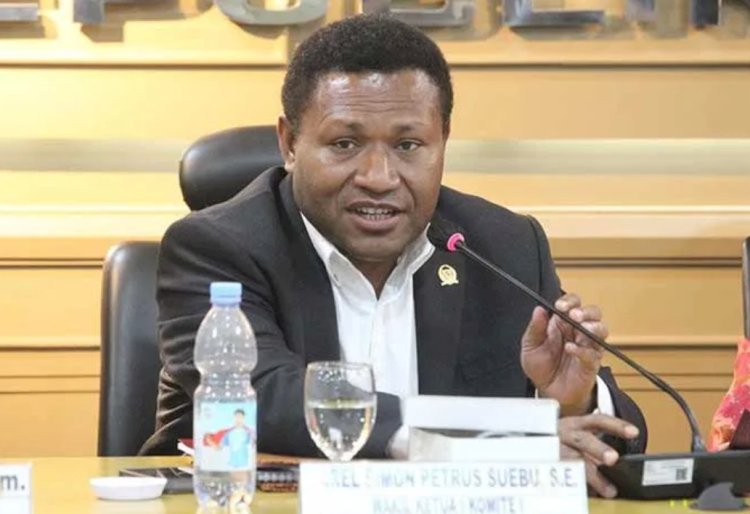 Senator Papua Carel Suebu .ist
