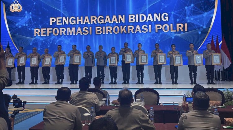 Polresta Sorong Kota meraih penghargaan di bidang Pelayanan Publik melalui inovasi unggulannya bertajuk “TOKOK SAGU” dari Menteri Pendayagunaan Aparatur Negara dan Reformasi Birokrasi (Menpan RB) dalam Ajang Kompetisi Inovasi Pelayanan Publik (KIPP) Tahun 2025. (istimewa) 